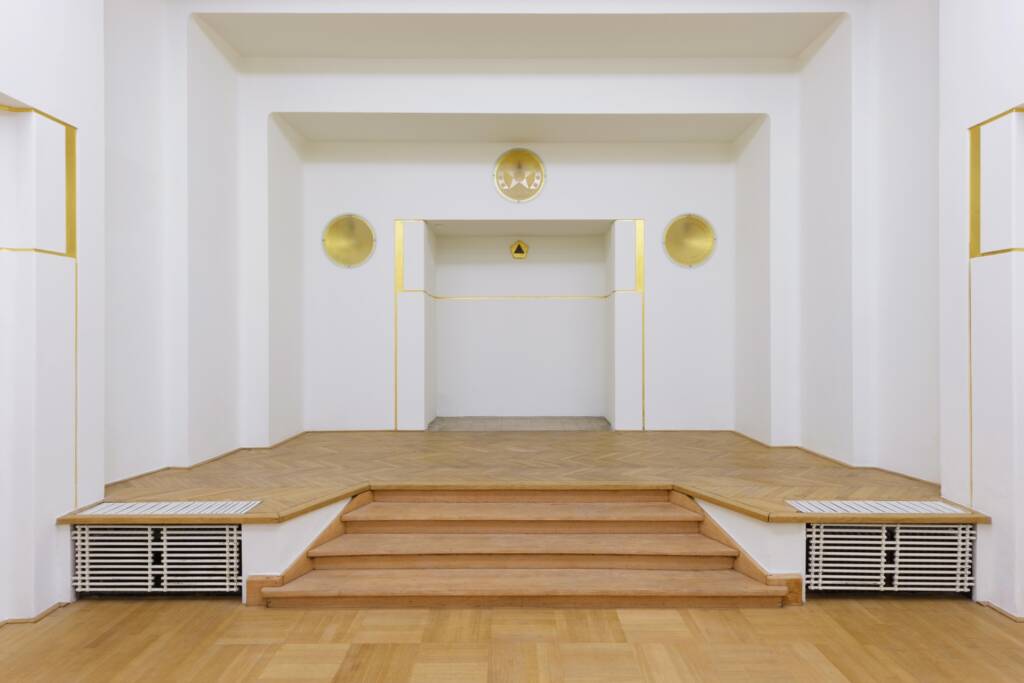 Ancienne loge maconnique ©EB Lola Pertsowsky 1